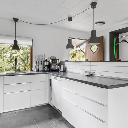 Сasa de vacaciones 3 Bedroom Beautiful In *