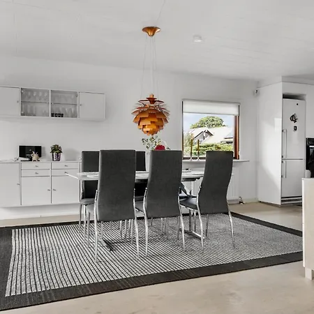 Сasa de vacaciones 3 Bedroom Beautiful In